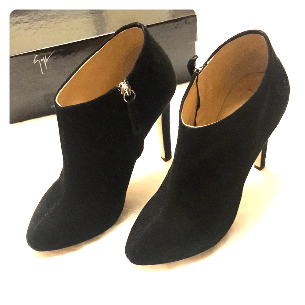 GIUSEPPE ZANOTTI Cindy Platform Suede Ankle Boots